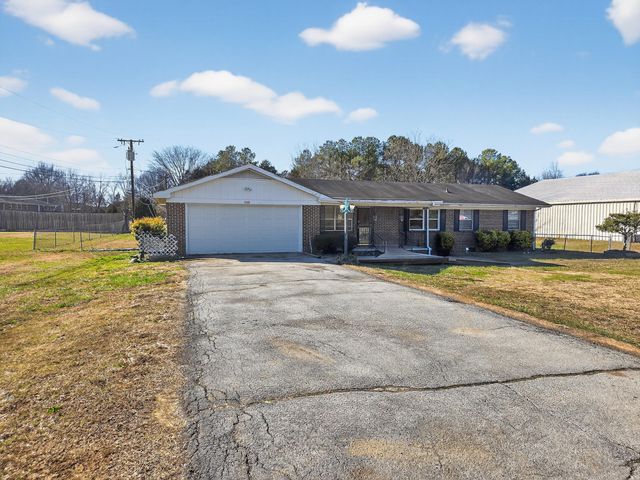 1888 Thrasher Pike, Hixson, TN 37343