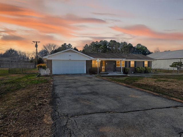 1888 Thrasher Pike, Hixson, TN 37343