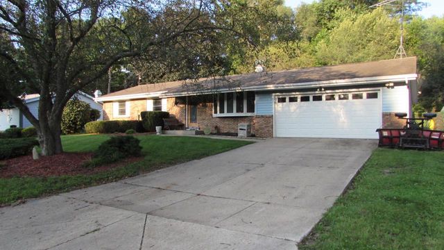 522 Sussex Drive, Janesville, WI 53546
