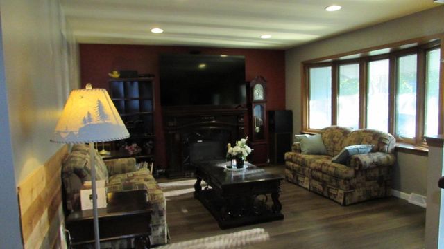 522 Sussex Drive, Janesville, WI 53546