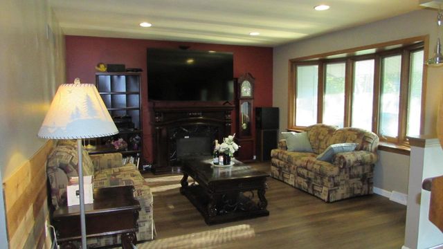 522 Sussex Drive, Janesville, WI 53546