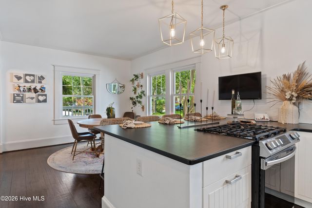 2306 Chestnut Street, Wilmington, NC 28405