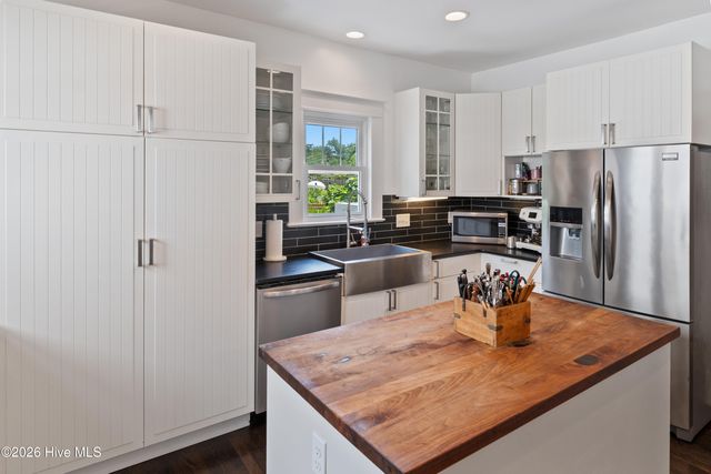 2306 Chestnut Street, Wilmington, NC 28405