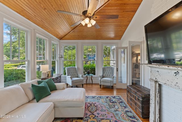 2306 Chestnut Street, Wilmington, NC 28405