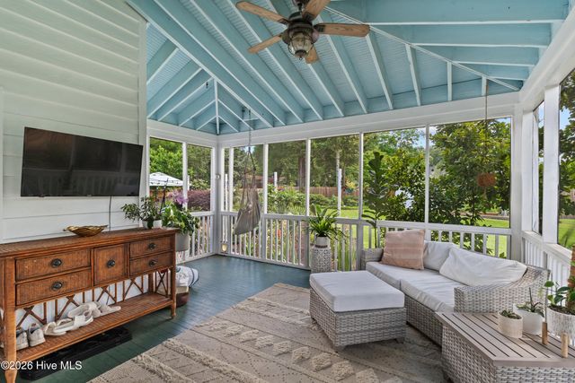 2306 Chestnut Street, Wilmington, NC 28405