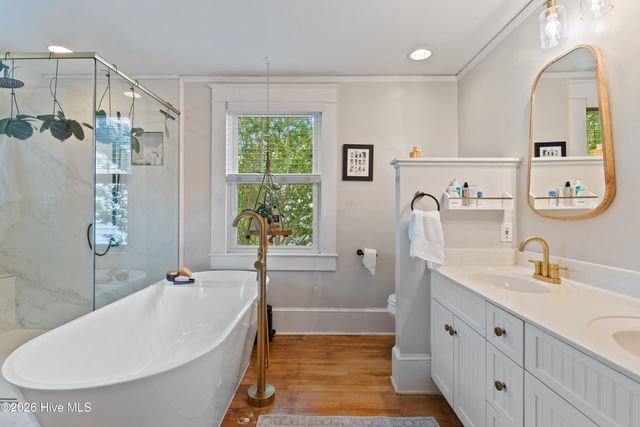 2306 Chestnut Street, Wilmington, NC 28405