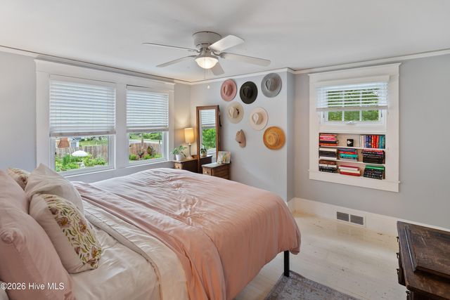 2306 Chestnut Street, Wilmington, NC 28405