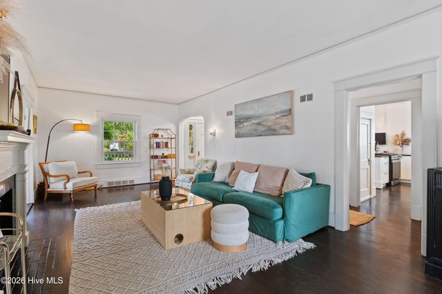 2306 Chestnut Street, Wilmington, NC 28405