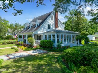 2306 Chestnut Street, Wilmington, NC 28405