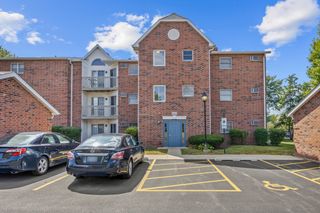 1354 Cunat Court 1D, Lake In The Hills, IL 60156