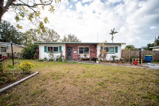 8742 NARCISSUS AVENUE, Seminole, FL 33777