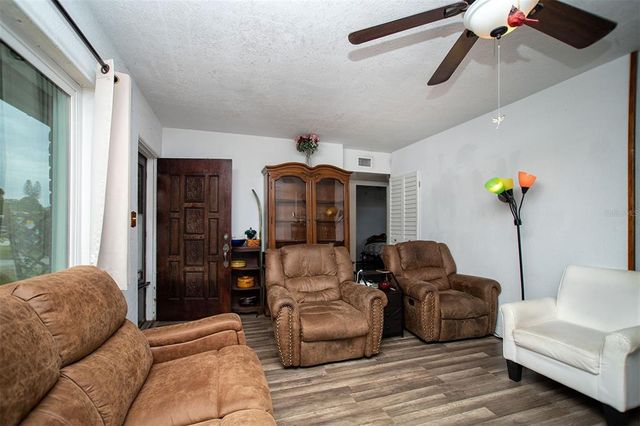 8742 NARCISSUS AVENUE, Seminole, FL 33777