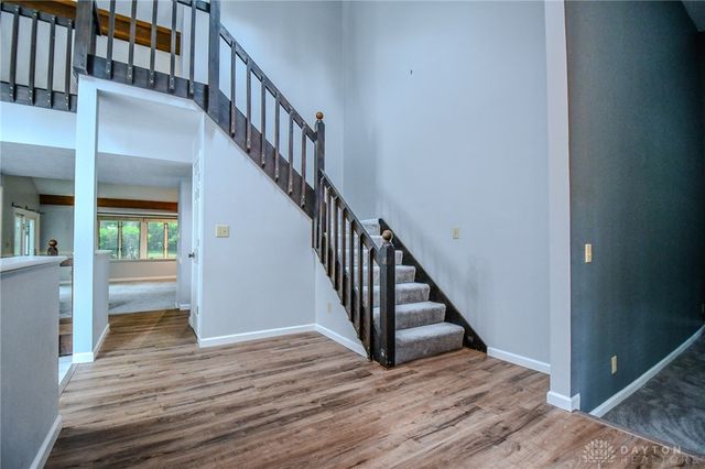222 Walnut Grove Drive, Centerville, OH 45458