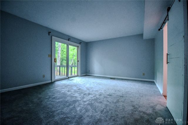 222 Walnut Grove Drive, Centerville, OH 45458