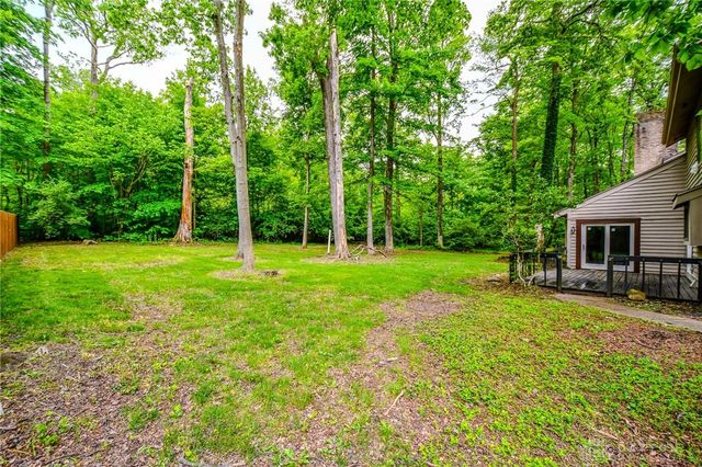 222 Walnut Grove Drive, Centerville, OH 45458