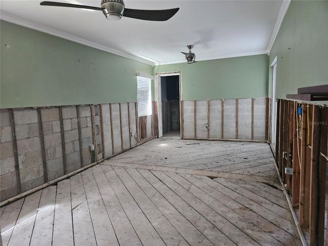 218 APPIAN WAY NE, St Petersburg, FL 33704