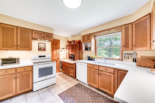 5515 Kaiser Road, Sawyer, MI 49125