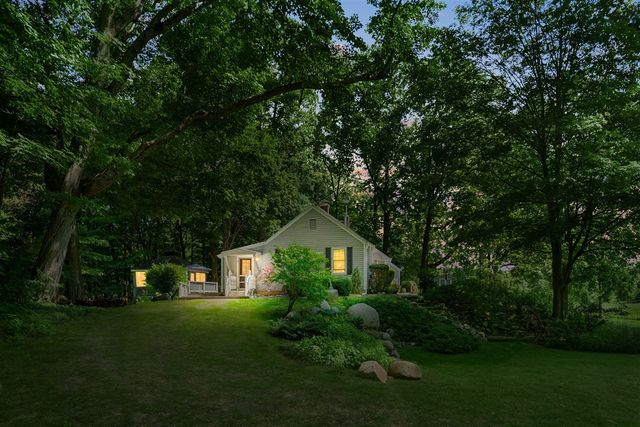 5515 Kaiser Road, Sawyer, MI 49125