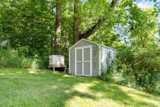 5515 Kaiser Road, Sawyer, MI 49125