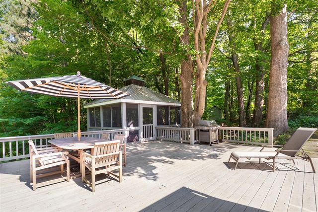 5515 Kaiser Road, Sawyer, MI 49125