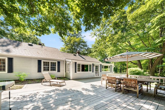 5515 Kaiser Road, Sawyer, MI 49125