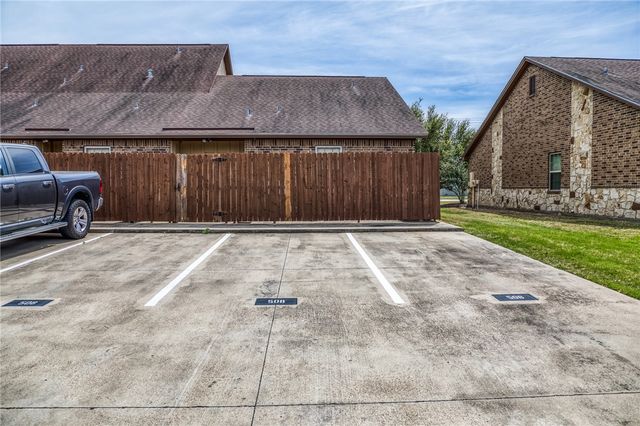 508 Deacon Drive W, College Station, TX 77845