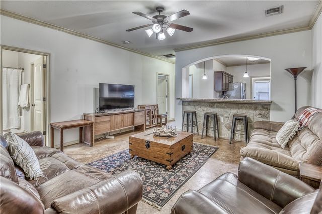 508 Deacon Drive W, College Station, TX 77845
