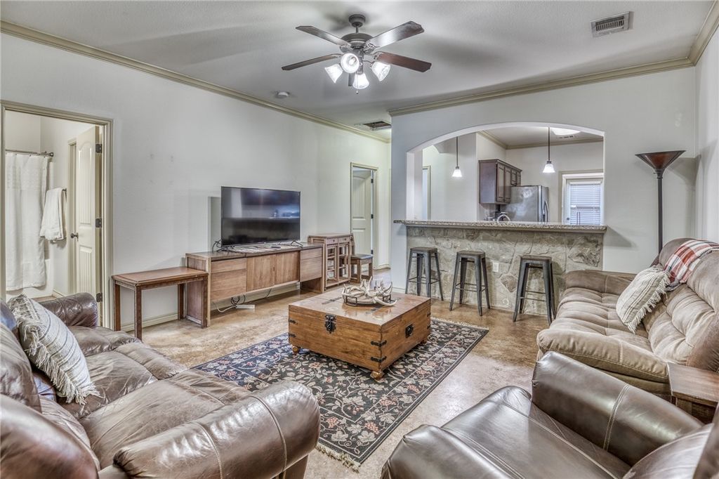 508 Deacon Drive W, College Station, TX 77845 — photo 2