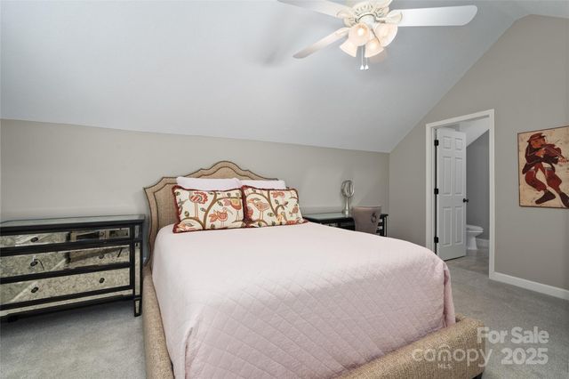 54 Lake Pointe Circle, Hendersonville, NC 28792