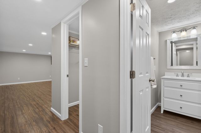 2553 Bristol Terrace, St. Joseph, MI 49085