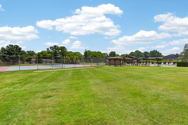 2553 Bristol Terrace, St. Joseph, MI 49085