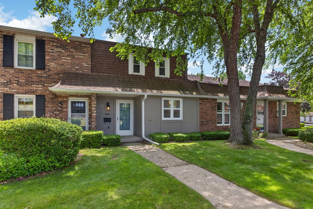 2553 Bristol Terrace, St. Joseph, MI 49085