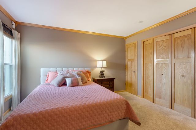 5509 E Lake Drive C, Lisle, IL 60532