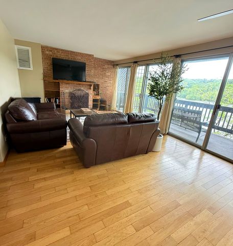 5509 E Lake Drive C, Lisle, IL 60532