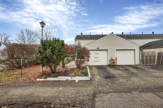 1637 Park Row Drive, Columbus, OH 43235