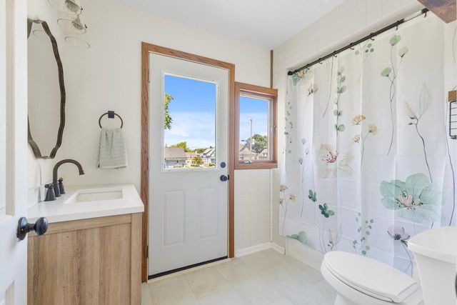 612 Marquette AVENUE, South Milwaukee, WI 53172