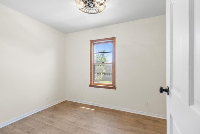 612 Marquette AVENUE, South Milwaukee, WI 53172