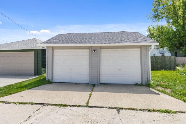 612 Marquette AVENUE, South Milwaukee, WI 53172