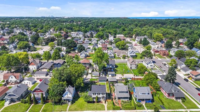 612 Marquette AVENUE, South Milwaukee, WI 53172