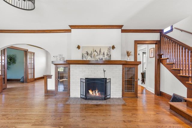 612 Marquette AVENUE, South Milwaukee, WI 53172