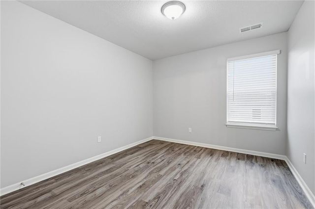 21305 W 215th Terrace, Spring Hill, KS 66083