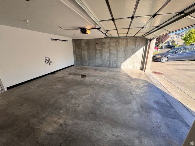 2889 E SOMERSET DR, Spanish Fork, UT 84660