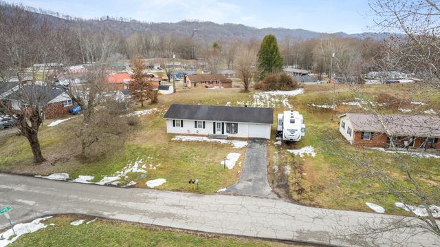 178 Indian Hills Circle, Vanceburg, KY 41179