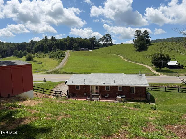 2820 Highway 67, Mountain City, TN 37683