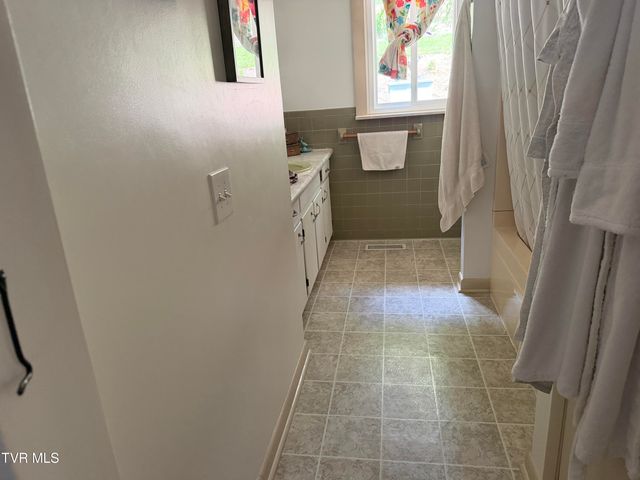 2820 Highway 67, Mountain City, TN 37683