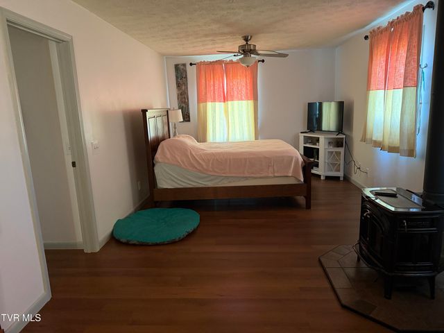 2820 Highway 67, Mountain City, TN 37683