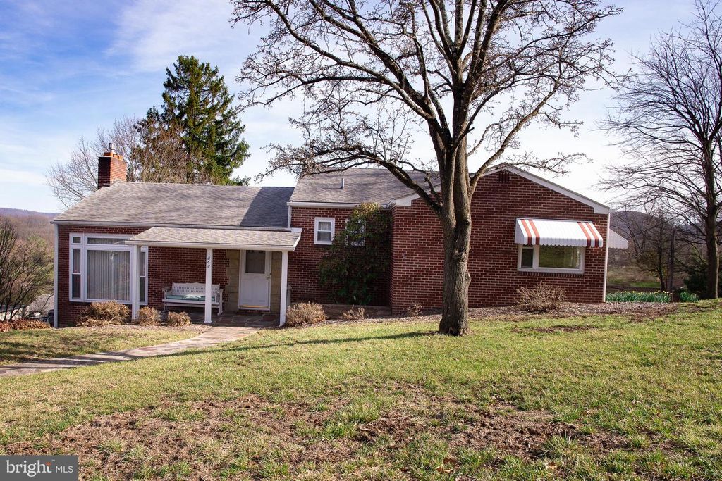862 CAMDEN AVE, Cumberland, MD 21502