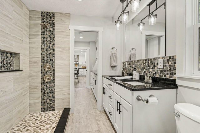 6571 W Johnson Road, La Porte, IN 46350