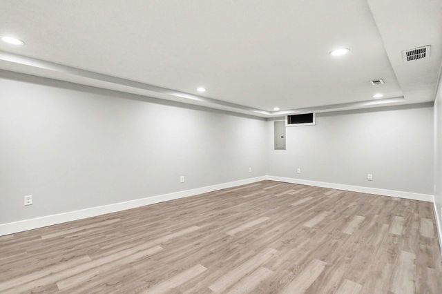 6571 W Johnson Road, La Porte, IN 46350