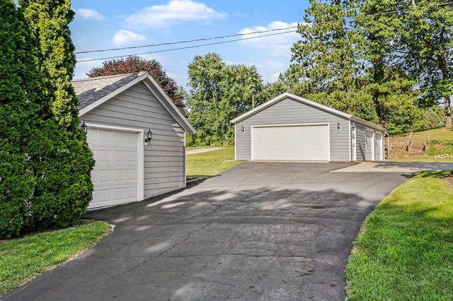 6571 W Johnson Road, La Porte, IN 46350